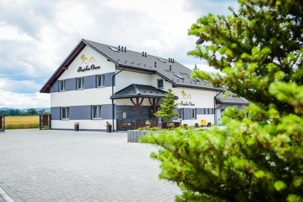 Rajska Oaza Hostel